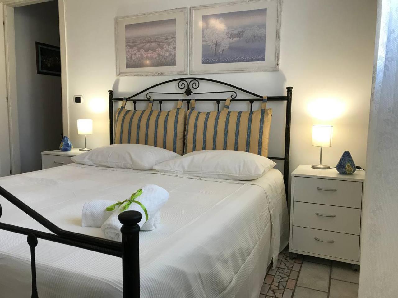 Casa Vacanze Borgo Marinaro 阿沃拉 外观 照片