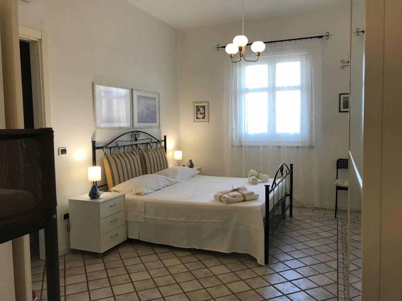 Casa Vacanze Borgo Marinaro 阿沃拉 外观 照片