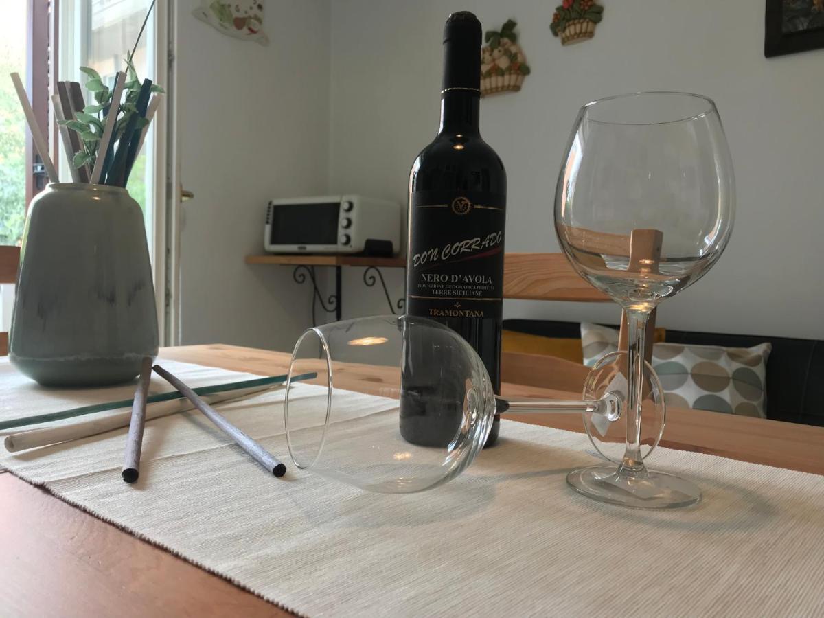 Casa Vacanze Borgo Marinaro 阿沃拉 外观 照片